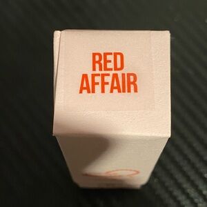 Jeffree Star velvet trap